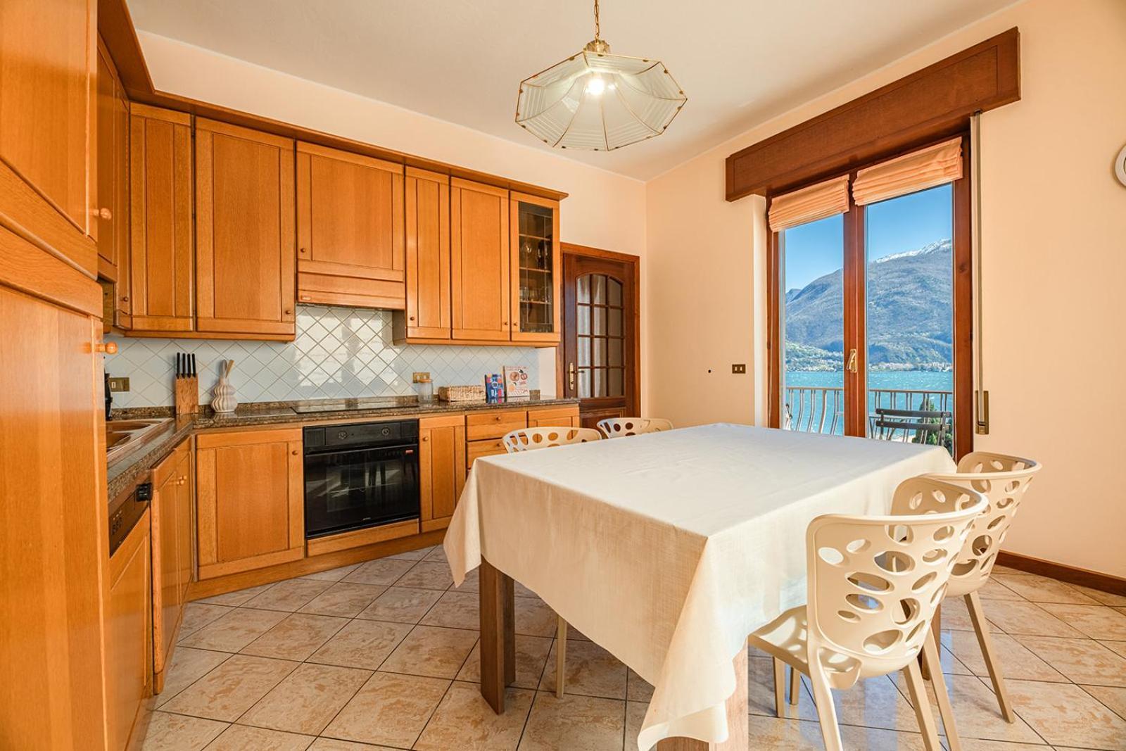 Appartamento Bellavista - Lake Como View - Near The Beach Кремия Экстерьер фото